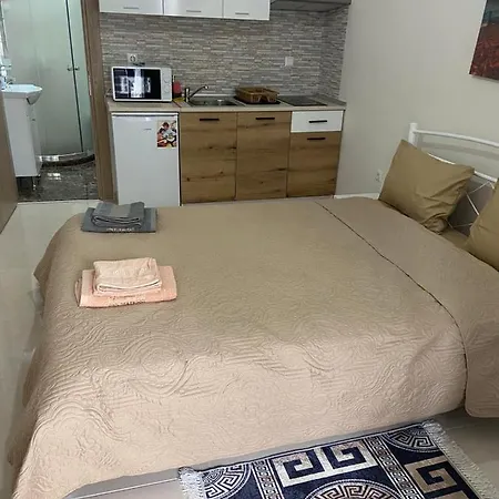 Ifos Apartment Thessaloniki